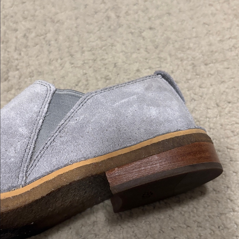 UGG Suede Grey Size 6.5 Loafer - Picture 11 of 13